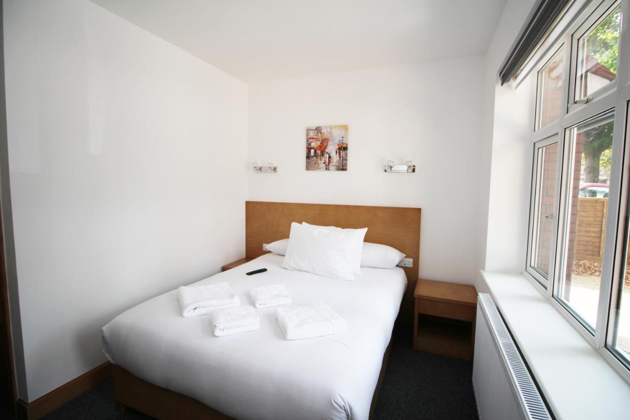 Flexistay Aparthotel Sutton Sutton  Buitenkant foto